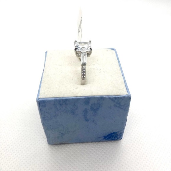 SIZE 9 925 Square Cut CZ Ring - Picture 3 of 12